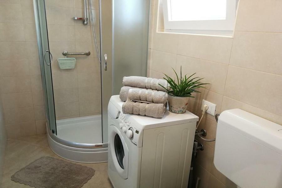 Apartment Norina Groznjan Ngoại thất bức ảnh
